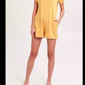 Smash& Tess SUNDAY SHORTY  romper . size s